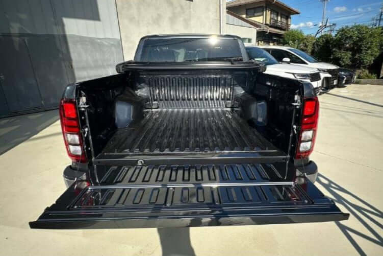 Tri-Fold Soft Tonneau Cover for Mitsubishi Triton MV 2024+
