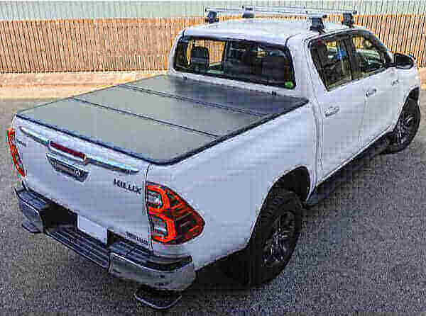 Tri-Fold Hard Lid Tonneau Cover for Jeep Gladiator 2020+